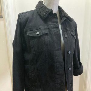 Universal Thread Black Denim Jacket with Faux Fur